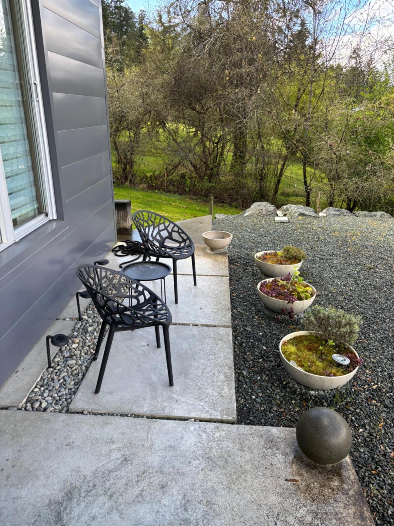 The Cube Cowichan Bay Exterior foto